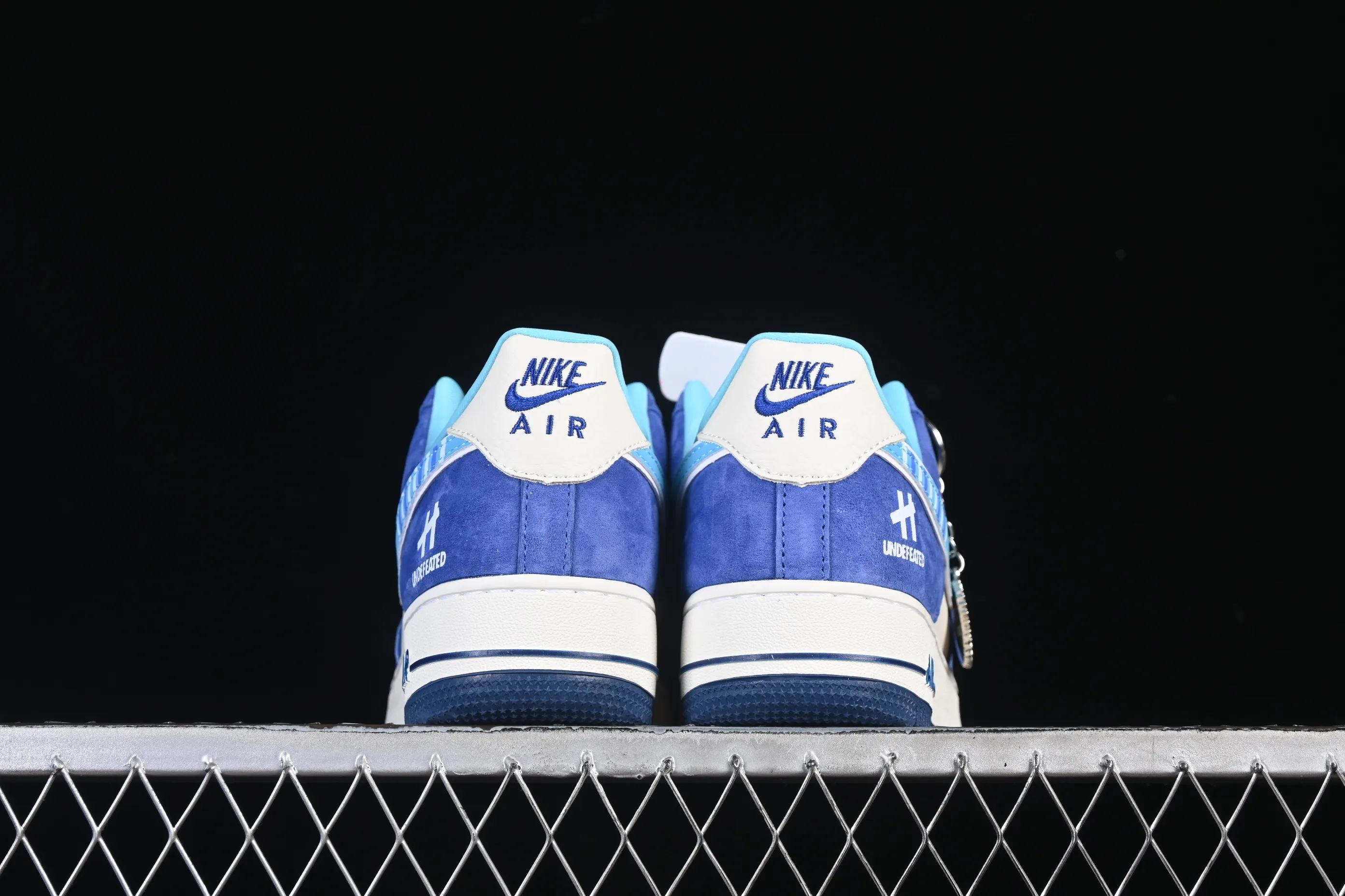 All categories Nk Air Force 1 Air Force series Nk Air Force 1 Low Air Force low top Nike Air Force 1'07 Low UN joint suede blue Air Force 1 low top casual sneakers SY1388-003